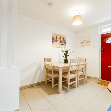 Wesferry Beds To Stay London Exterior photo