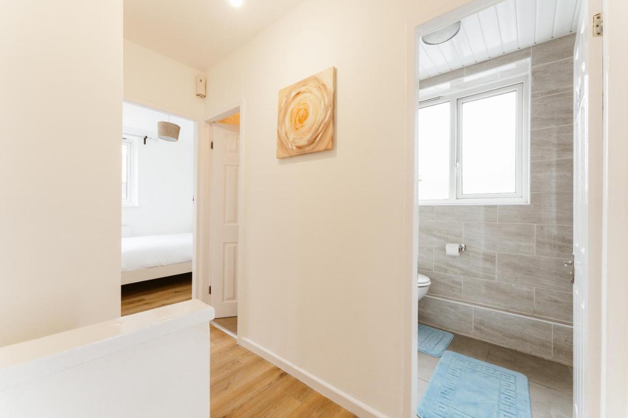 Wesferry Beds To Stay London Exterior photo